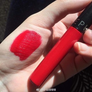 Son kem lì Sephora màu 01 Đỏ Thuần