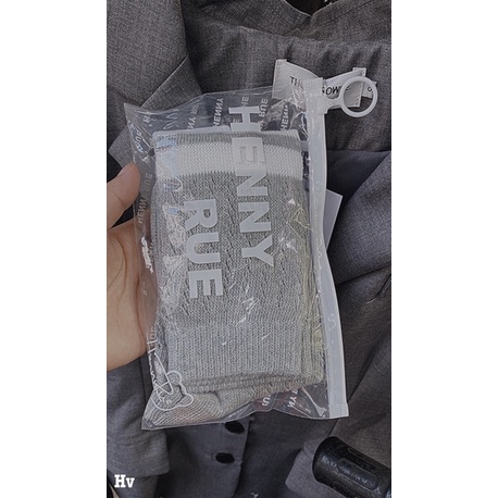 Vest thom kèm tất