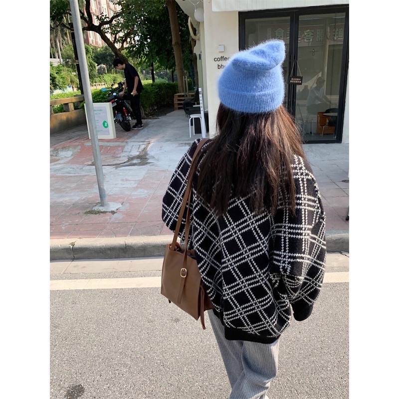 Áo Khoác Cardigan Nỉ Nữ Màu Đen Sọc CHẤM Trắng Form Rộng