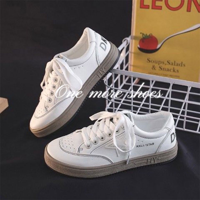 One more shoes Giày Thể Thao Đế Bằng Phong Cách Hàn Quốc Mới Cho Nữ