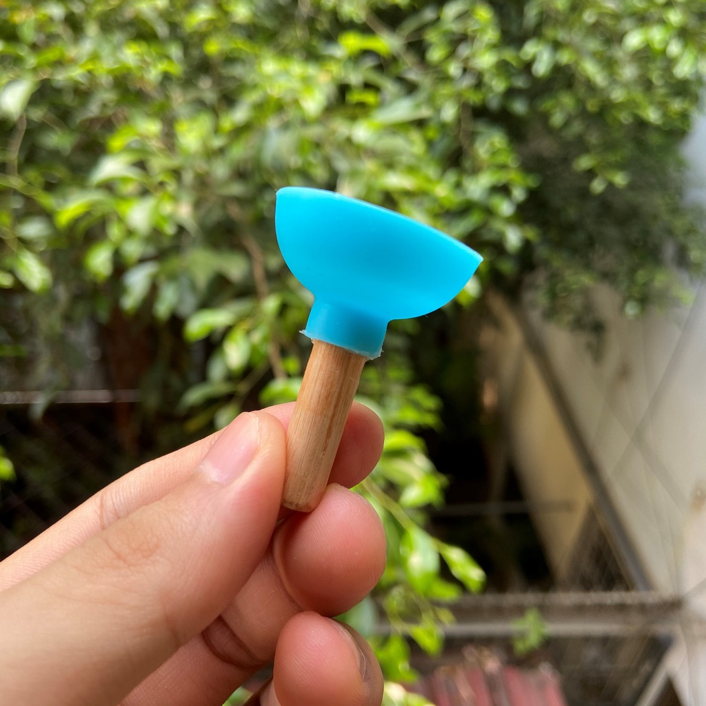 Hút Chân Không Cho Bộ Bài Hoặc Giữ Điện Thoại