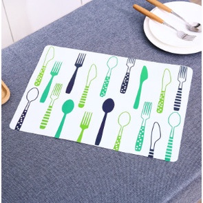 Tấm Lót Bàn Ăn Cách Nhiệt Nhựa Chống Thấm Nước In Họa Tiết