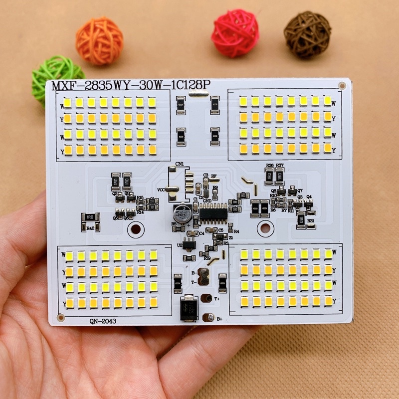 Bảng đèn 128 hạt LED dùng pin Lithium 3.7V 18650 - Ánh sáng trắng vàng, tản nhiệt nhôm