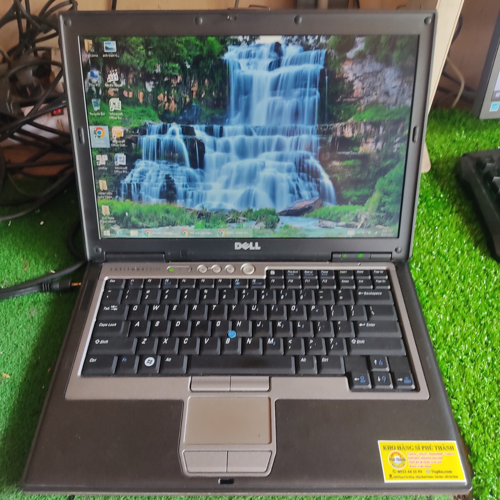 Laptop Dell Latitude D630 dùng cho học tập, giải trí, công việc v.v... đầy đủ phần mềm cơ bản