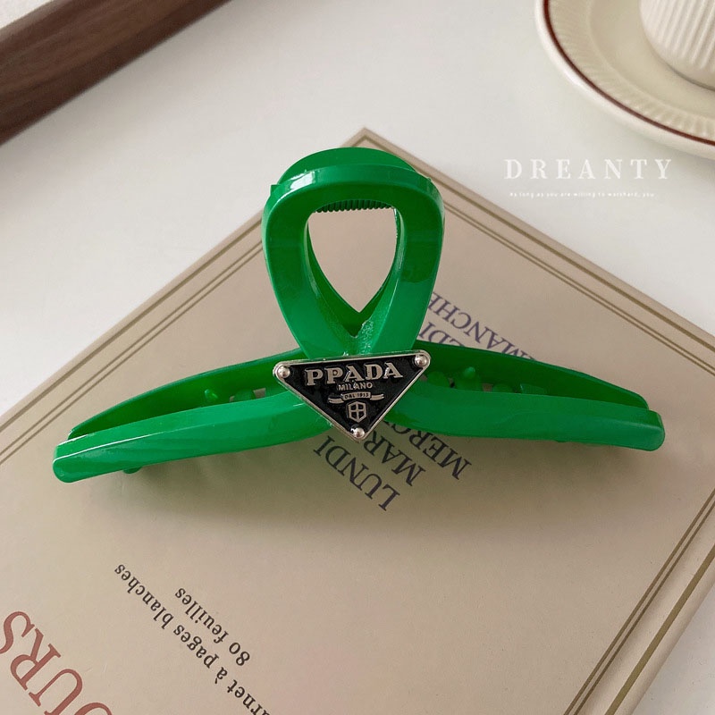 Kẹp Tóc Hình Tam Giác In Chữ Đơn Giản Phong Cách Hàn Quốc Cao Cấp