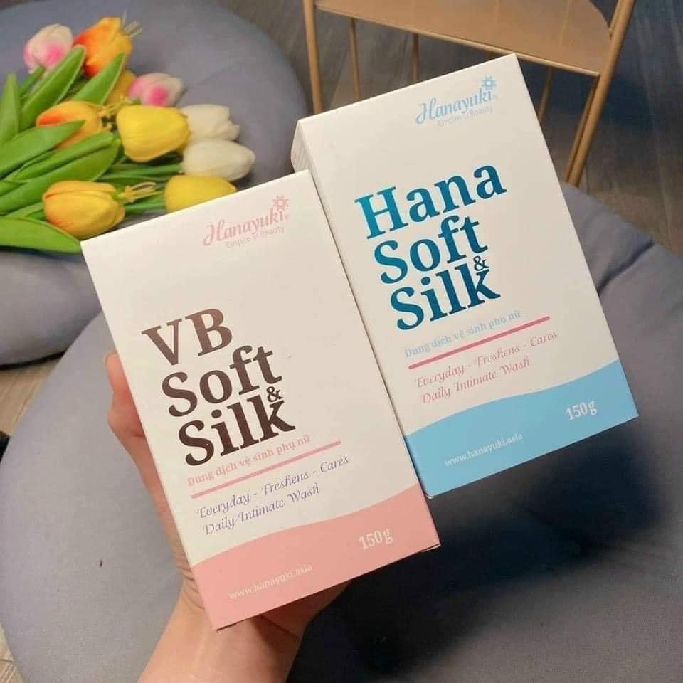 Dung Dịch Vệ Sinh Phụ Nữ Dịu Nhẹ Thơm Mát Hana Soft Silk Hanayuki 150gr