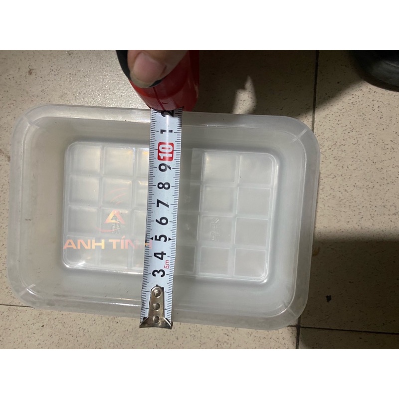 Thau nhựa  tắm  chim