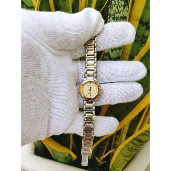 Đồng hồ nữ Seiko Nhật Bản,mặt bầu dục, size 18mm, dây khóa zin , độ mới cao 95%, cam kết hàng si chính hãng !!!!