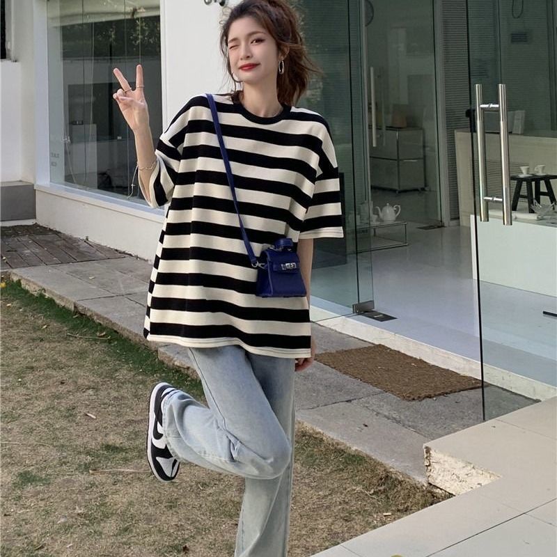 Áo Thun Tay Ngắn Dáng Rộng Họa Tiết Kẻ Sọc Thời Trang Mùa Hè 2022 Phong Cách Hàn Quốc Cho Nữ