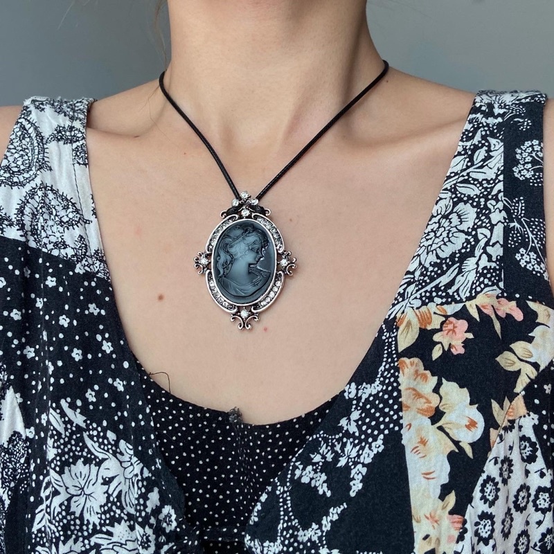 VÒNG CỔ MẶT CỔ ĐIỂN VINTAGE MOONFIRE