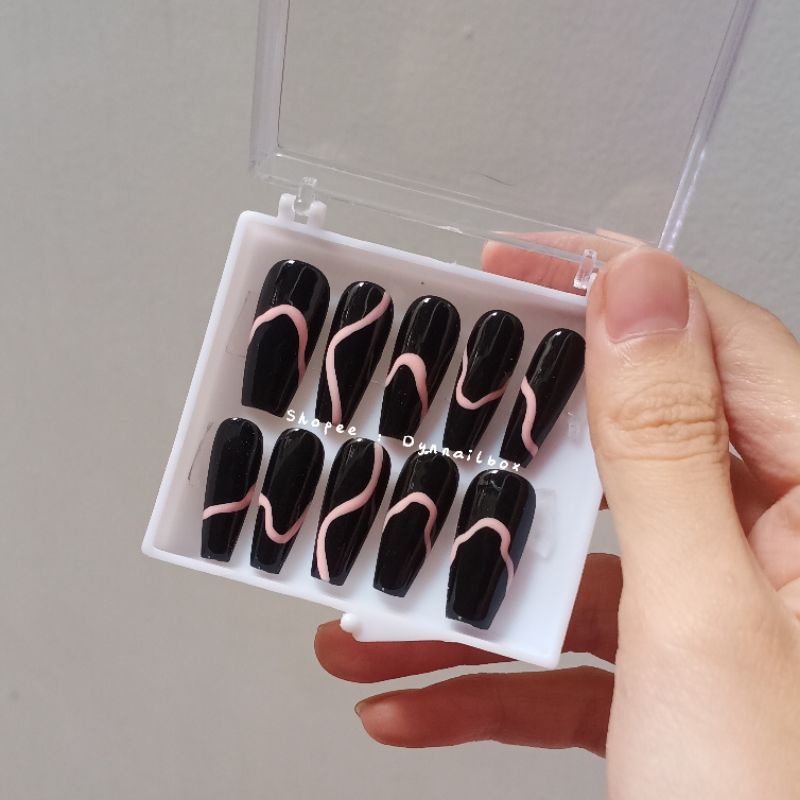 Móng tay giả (ảnh thật ) viền hồng