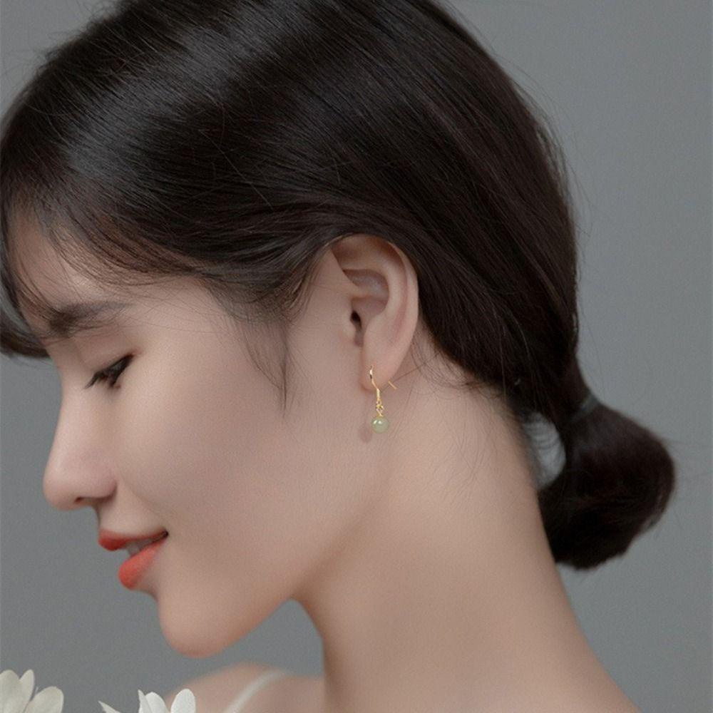 Khuyên Tai Đính Hạt Ngọc Trai Phong Cách Retro Thanh Lịch Dành Cho Nữ