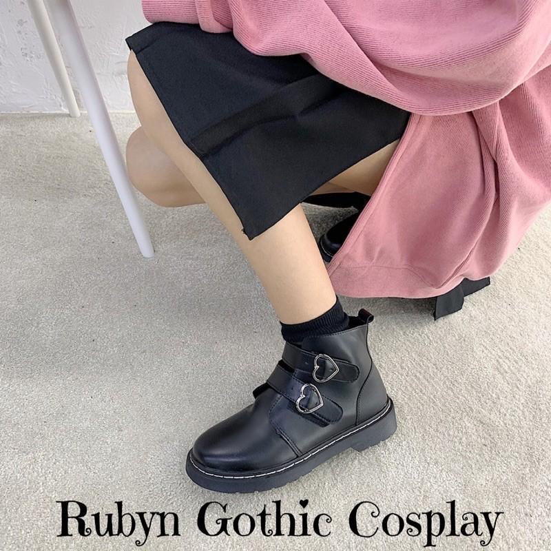Giày Boots Dán Đính Trái Tim Y-28