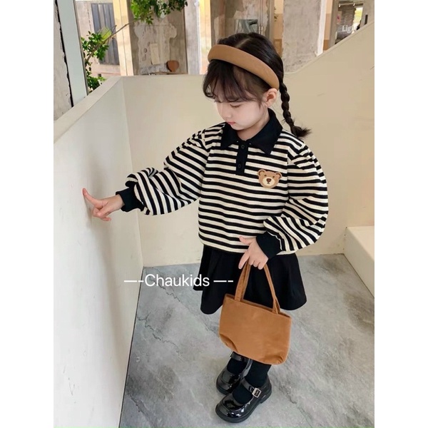 (10-24kg) Set áo cotton tay đài zip họa tiết kẻ ngang thêu gấu phối chân váy xếp ly tennis siêu xinh