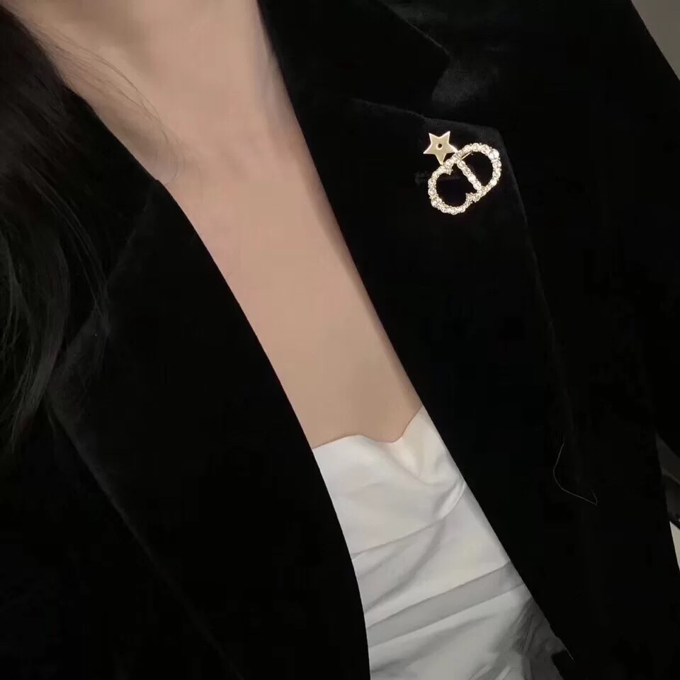 Trâm Cài Áo Bằng Đồng Thau Hình Ngôi Sao Đính Kim Cương Chữ