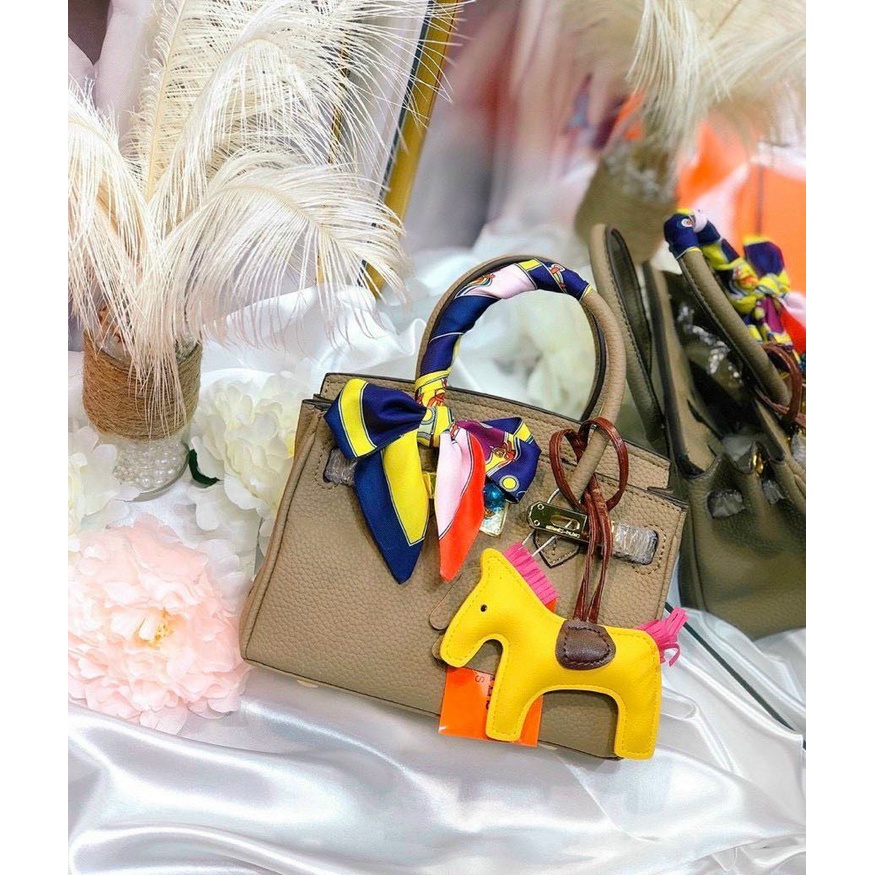 ￼Túi Xách Nữ HM 2 Quai Size 20 Da Lì FullBox Tặng Kèm Khăn -gấu mua riêng