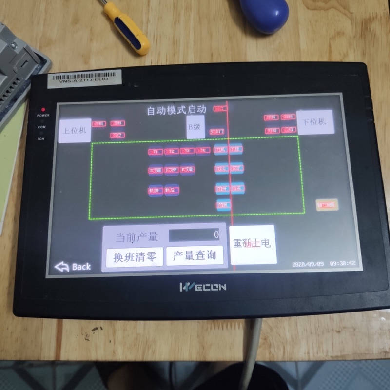 Màn hình cảm ứng HMI Wecon LEVI102A