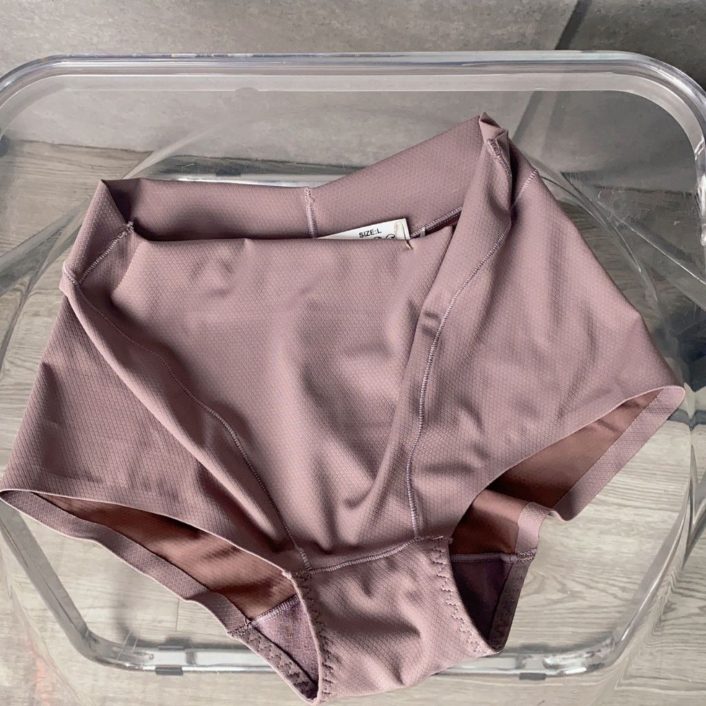 Quần Lót Nữ Cotton Kháng Khuẩn Cạp Cao Kèm Túi Zip Xịn Xò Q99