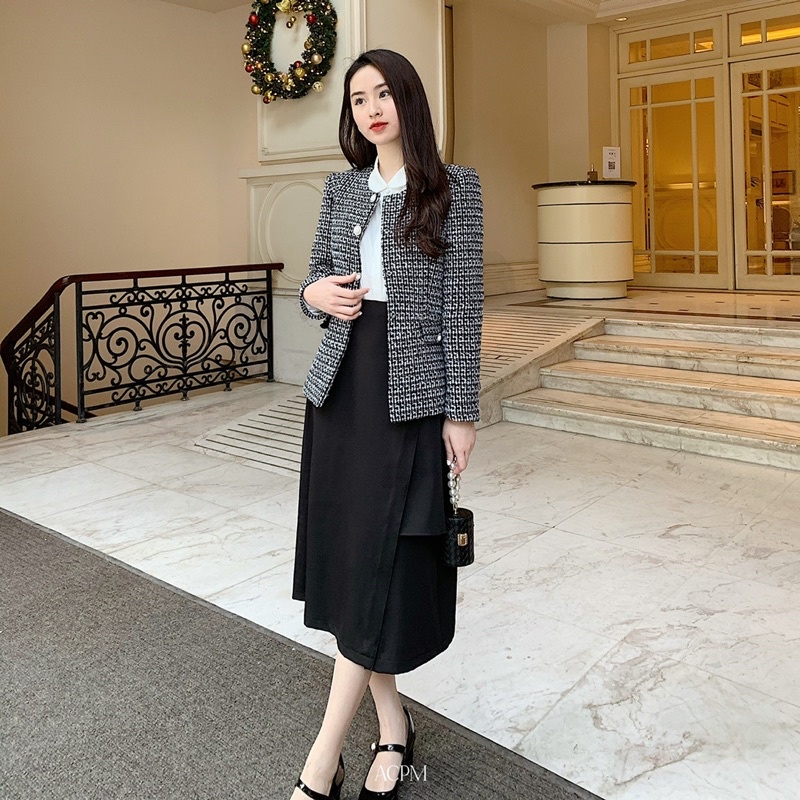 Lasie Skirt / Chân váy midi chi tiết xẻ vạt