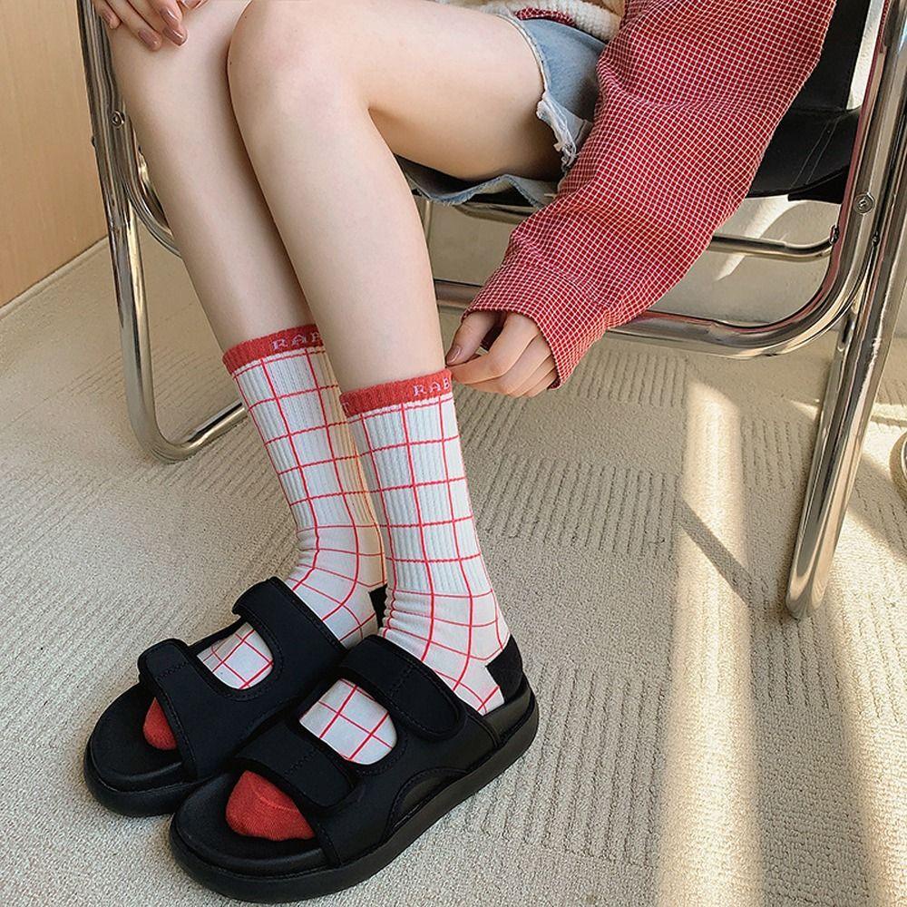 AROMA Đôi Vớ Thoáng Khí Họa Tiết Caro Và Thỏ Phong Cách Nhật Bản Cho Nữ