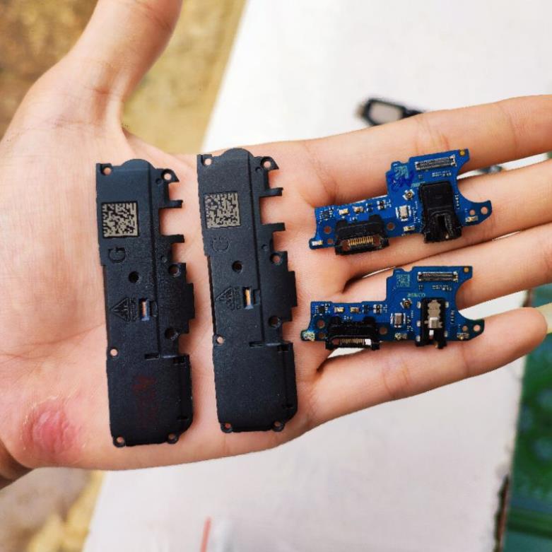 Main sạc , loa ngoài  rin bóc máy . BH 1 năm