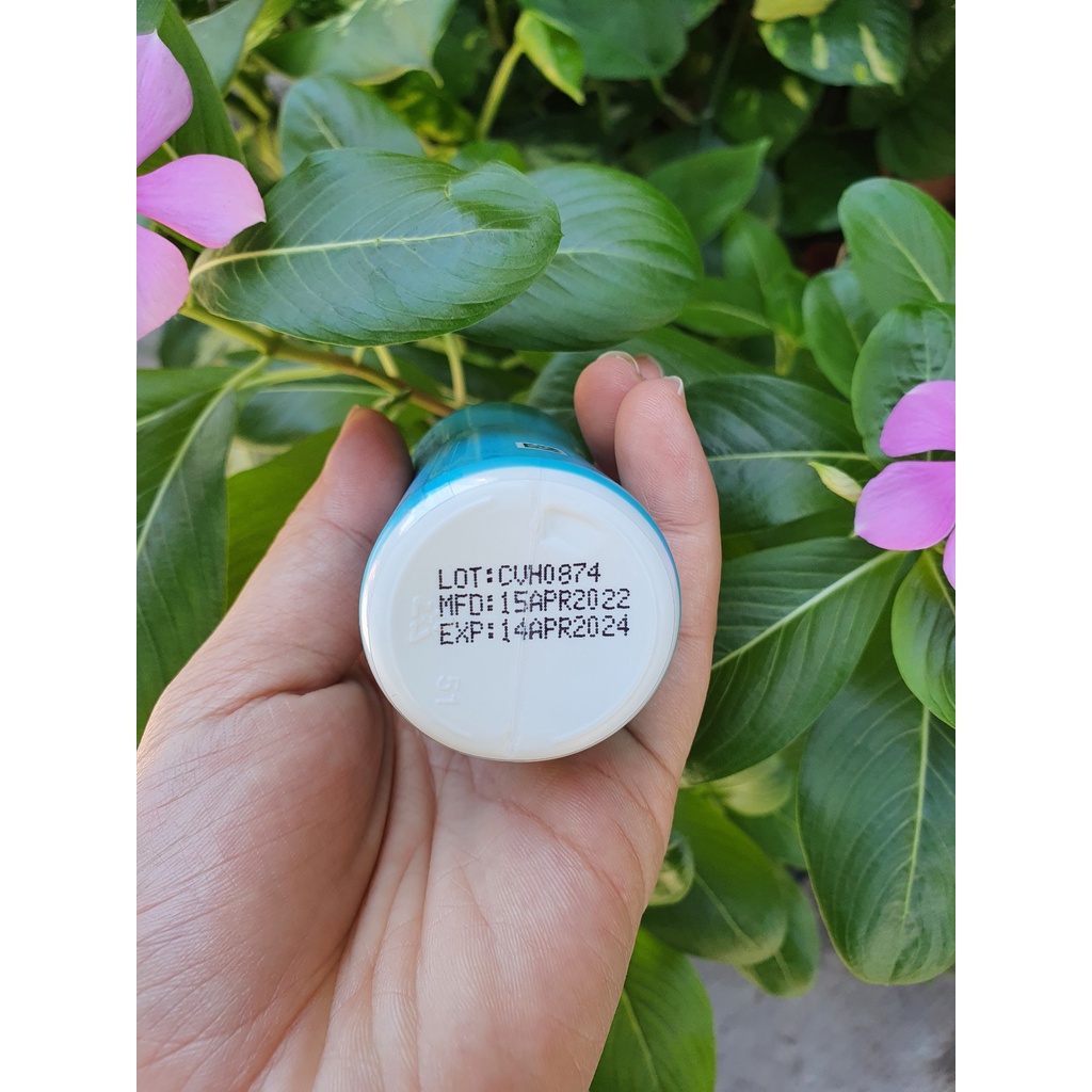 Sữa tắm gội ngừa rôm sảy cho bé Lactacyd 60ml