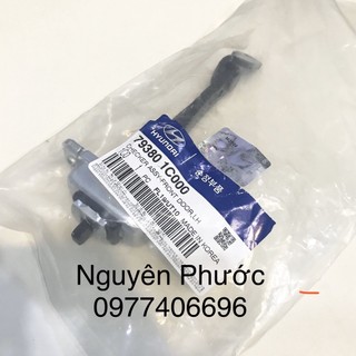 Thanh dẫn hướng cửa Hyundai Getz/Click hàng xịn chính hãng