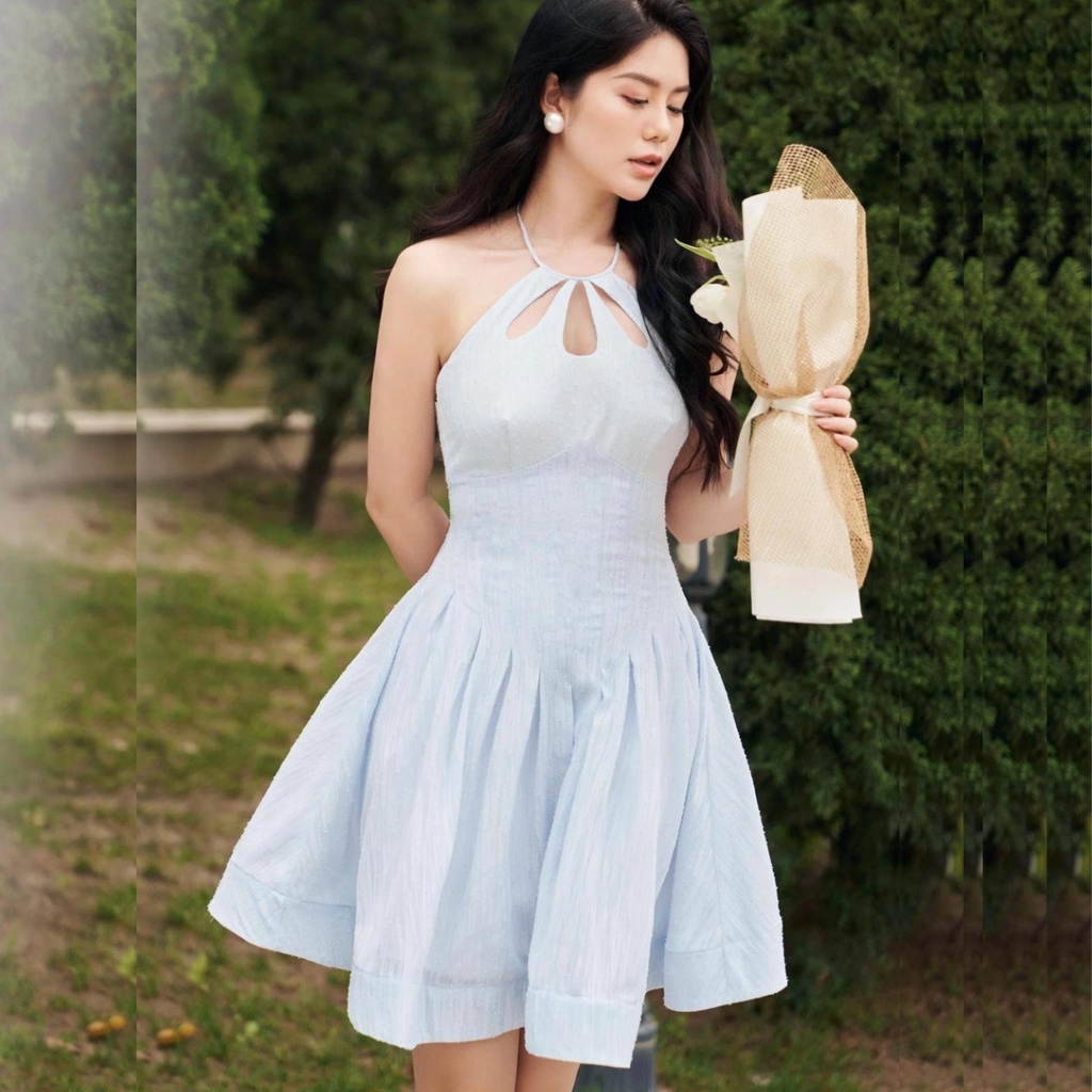 RECHIC Đầm ngắn Kaylie đầm xoè xếp ly kiểu cổ yếm cách điệu dạo phố