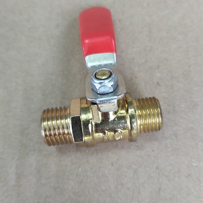 Van khóa đồng tay gạt, ren ngoài một đầu14mm, một đầu 13mm