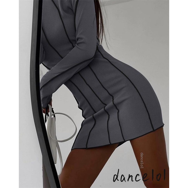 Đầm Tay Loe Dài Cổ Tròn Màu Sắc Tương Phản 1O1-Female