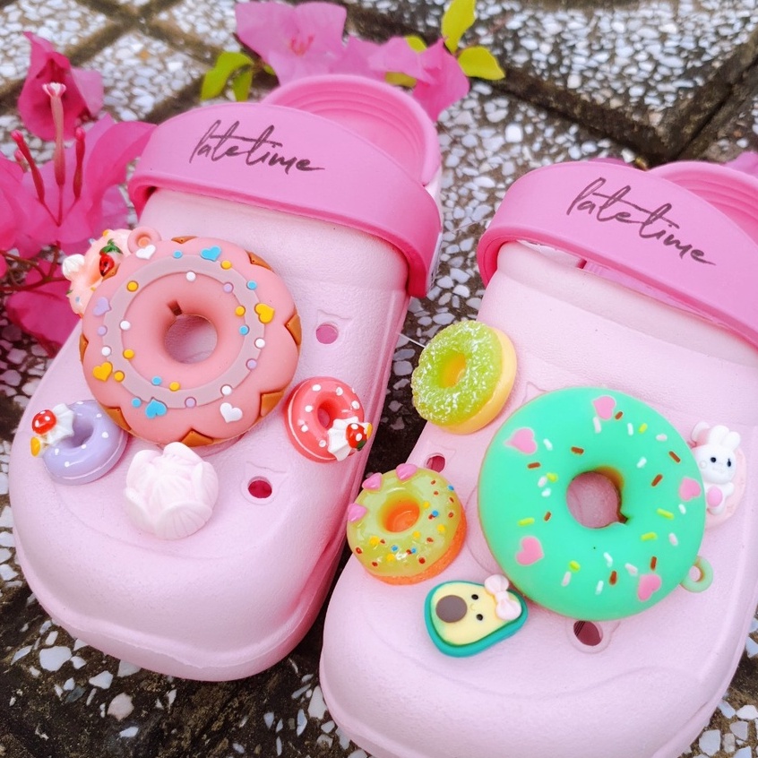 [4D Bánh] Nút gắn hkdesign/ phụ kiện trang trí gắn dép có lỗ, dép duet, sục (01 Cái)