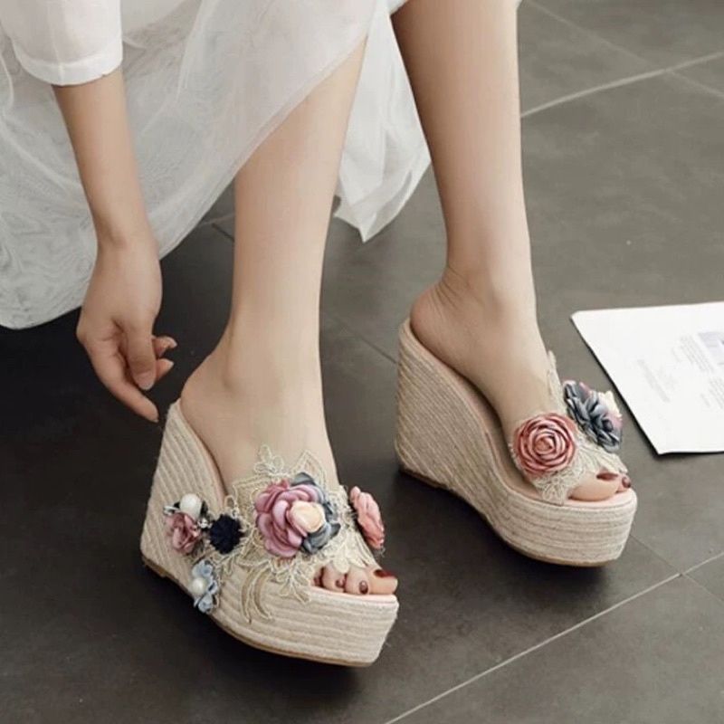 Dép đế xuồng quai đan đính hoa vải 12 cm, hàng cao cấp