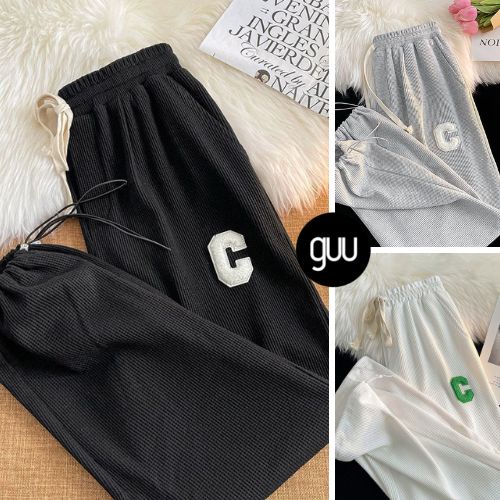 Quần jogger GUU in chữ C ống rộng bo chun có 4 màu vải tổ ong phong cách nam nữ hàn quốc