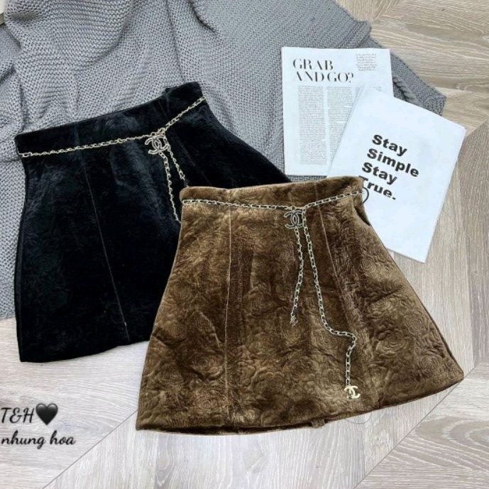 Chân váy nhung nổi hoa hồng kèm dây xích hàng QCL1