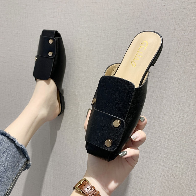 Dép Mũi Vuông Đế Bằng Đính Đinh Tán Phong Cách Retro Thời Trang Mùa Xuân Mới Cho Nữ