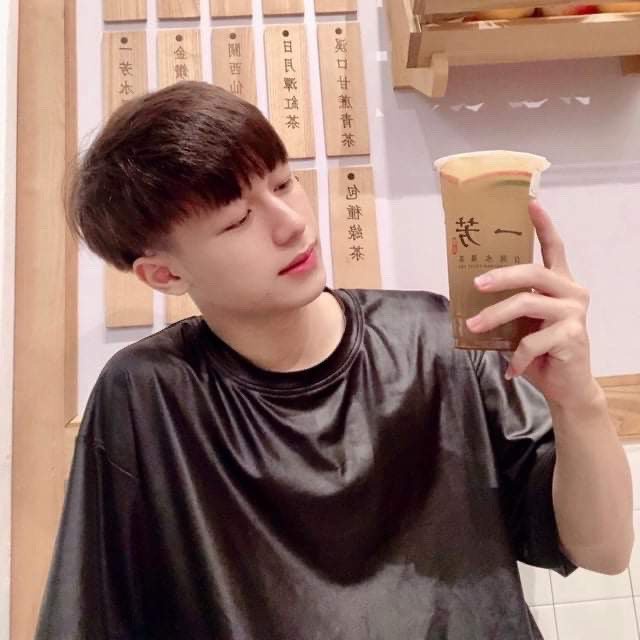 Áo thun da nam cao cấp bóng bẩy