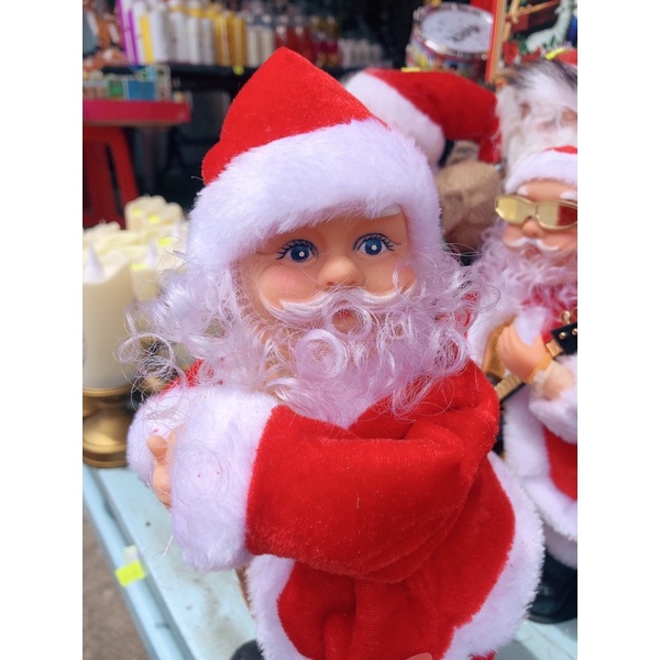 ÔNG GIÀ NOEL LẮC MÔNG