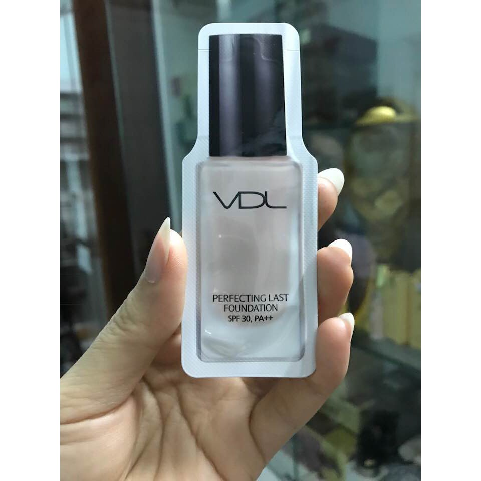 Gói Kem nền trang điểm bền màu VDL _𝐘𝐄𝐎𝐍 𝐋𝐔𝐗𝐔𝐑𝐘 𝐂𝐎𝐒𝐌𝐄𝐓𝐈𝐂𝐒