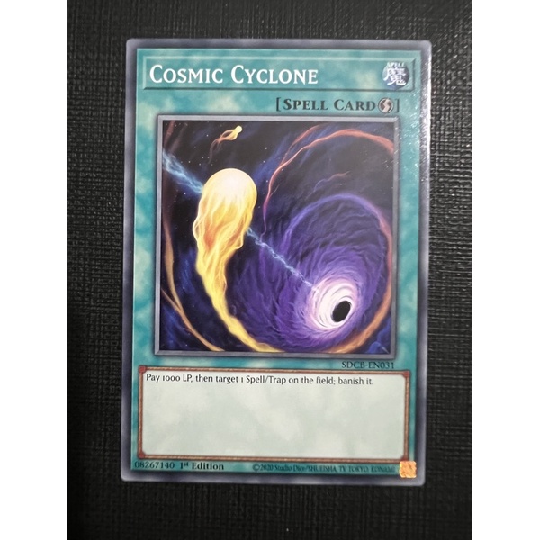 Thẻ bài Cosmic Cyclone