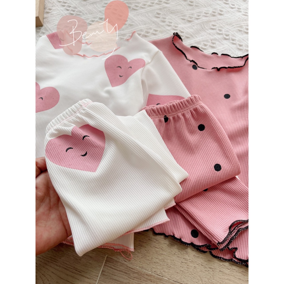 Cặp bộ tăm tim bé gái