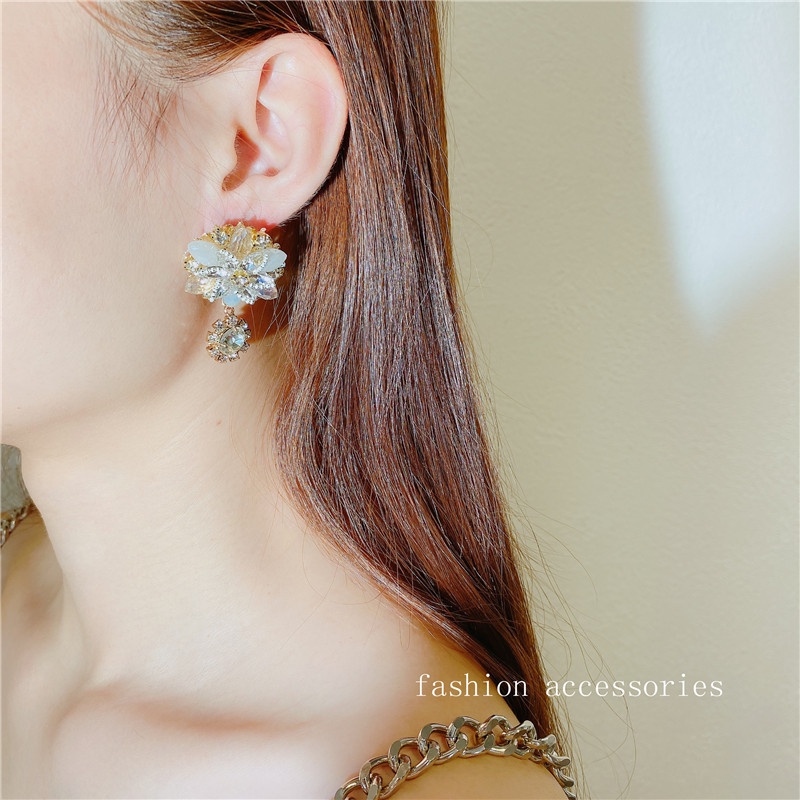 Bông Tai Hình Hoa Đính Đá Pha Lê Phong Cách Hàn Quốc Tinh Tế Thời Trang