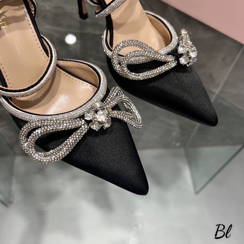 Sandal Nơ Đá Mach&Mach Trắng Đen Mika Full Size 35-39  -  By Anh Dinh Phuong