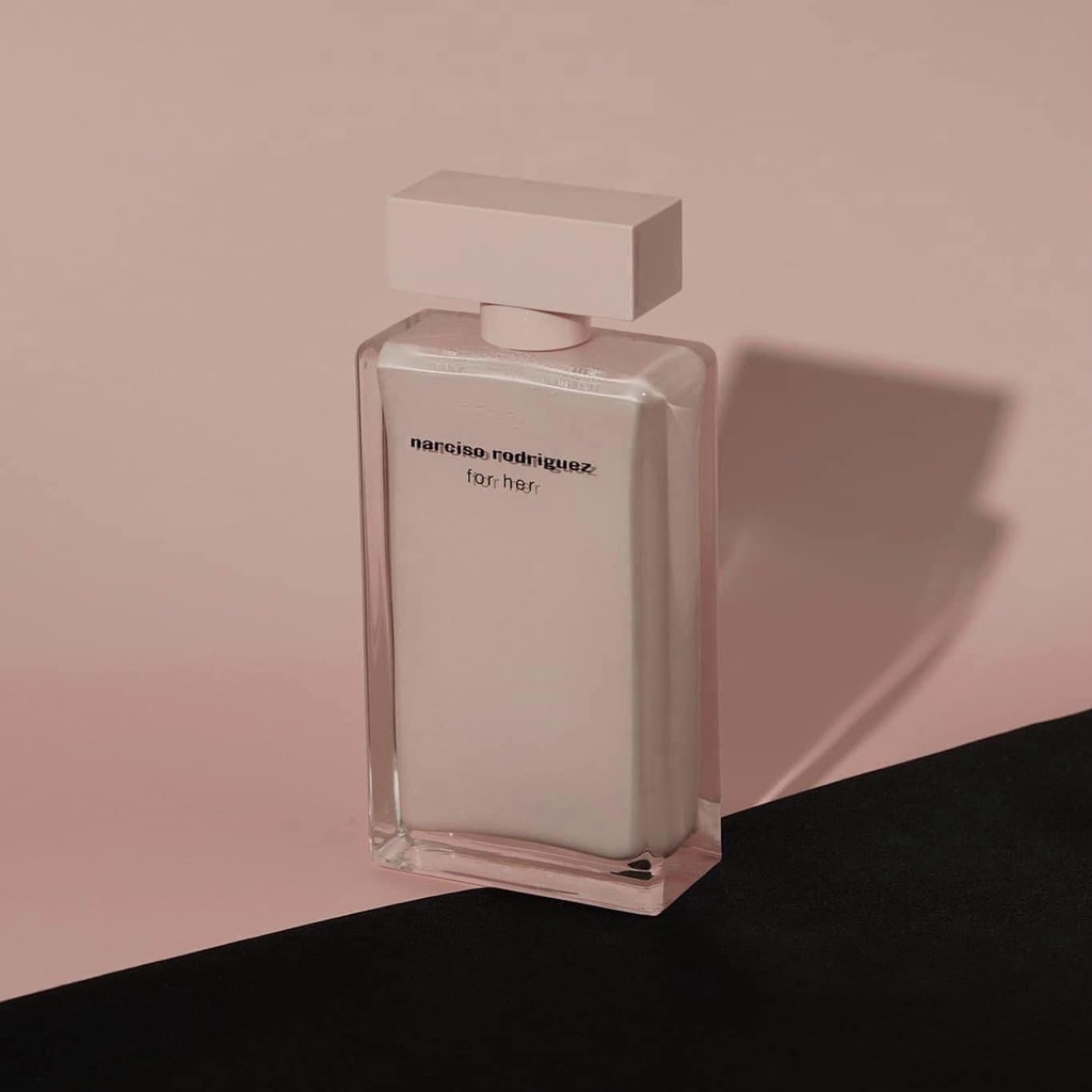 Nước hoa nữ 𝐍𝐚𝐫𝐜𝐢𝐬𝐨 𝐑𝐨𝐝𝐫𝐢𝐠𝐮𝐞𝐳 𝐟𝐨𝐫 𝐇𝐞𝐫 𝐄𝐚𝐮 𝐝𝐞 𝐏𝐚𝐫𝐟𝐮𝐦- báu vật của các chị em