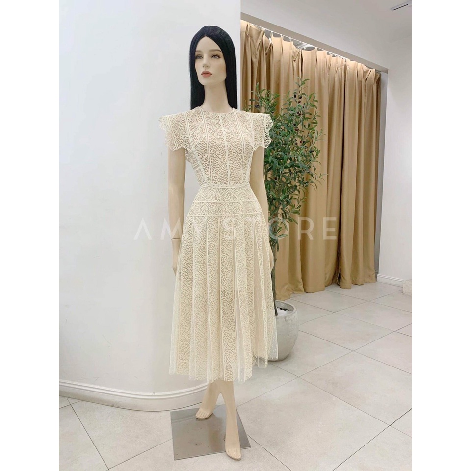 Đầm ren thiết kế dáng xoè