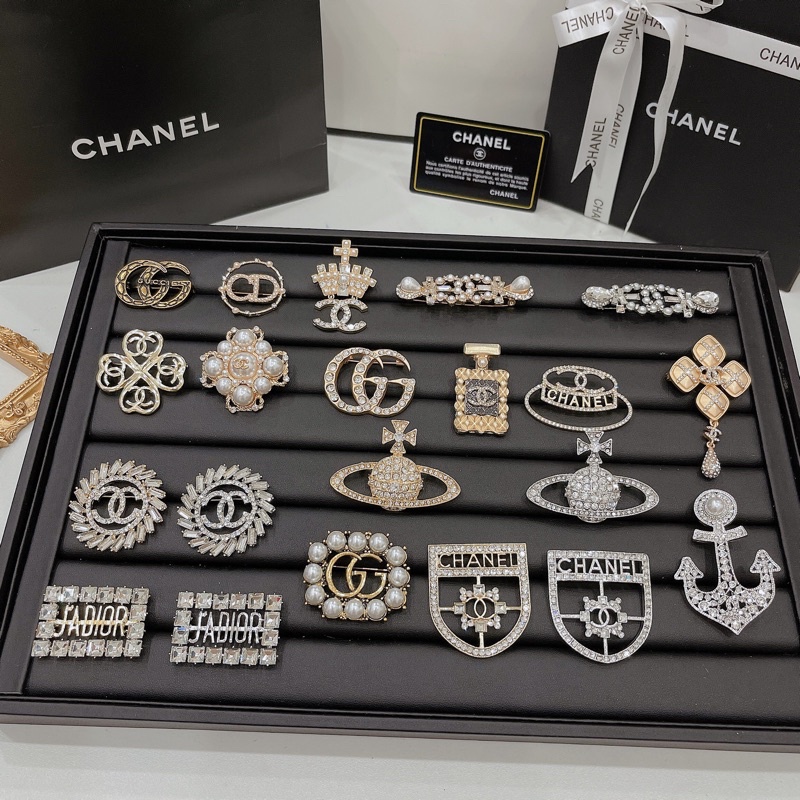 CHARM cài áo, váy xinh🌸🌸🌸 inb để chọn mẫu