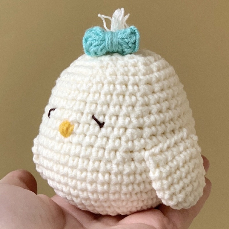 Squishy gà chíp thắt nơ nhồi bông móc len amigurumi dễ thương