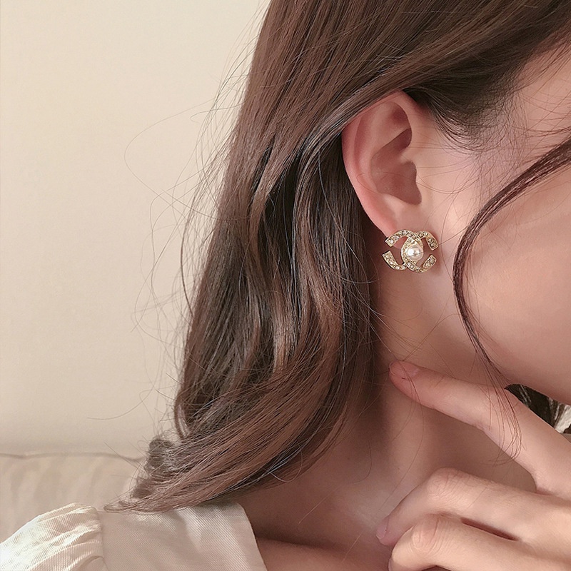 Khuyên Tai Nữ Chữ Đính Đá Viền Sáng Lấp Lánh Trang Sức Nữ Dễ Thương Giá Rẻ CN127 Bling On