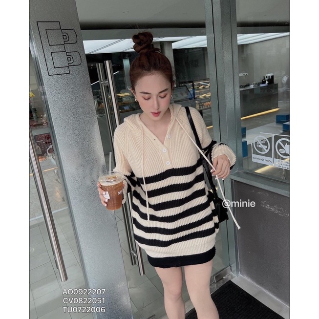 💥sỉ💥áo len kẻ mũ-có khoá cho con ti