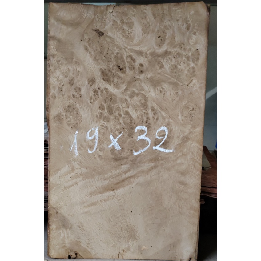 Ván lạng Nu Oak   QC 0.6mm * 190mm * 320 mm  dùng dán thùng loa,  làm đồ trang trí, handmade,...