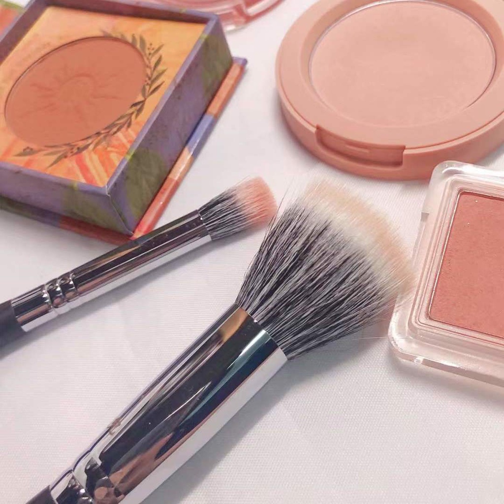 Cọ má hồng mẫu mới cho makup ửng hồng tán phấn đều tự nhiên cán nhựa lông mềm